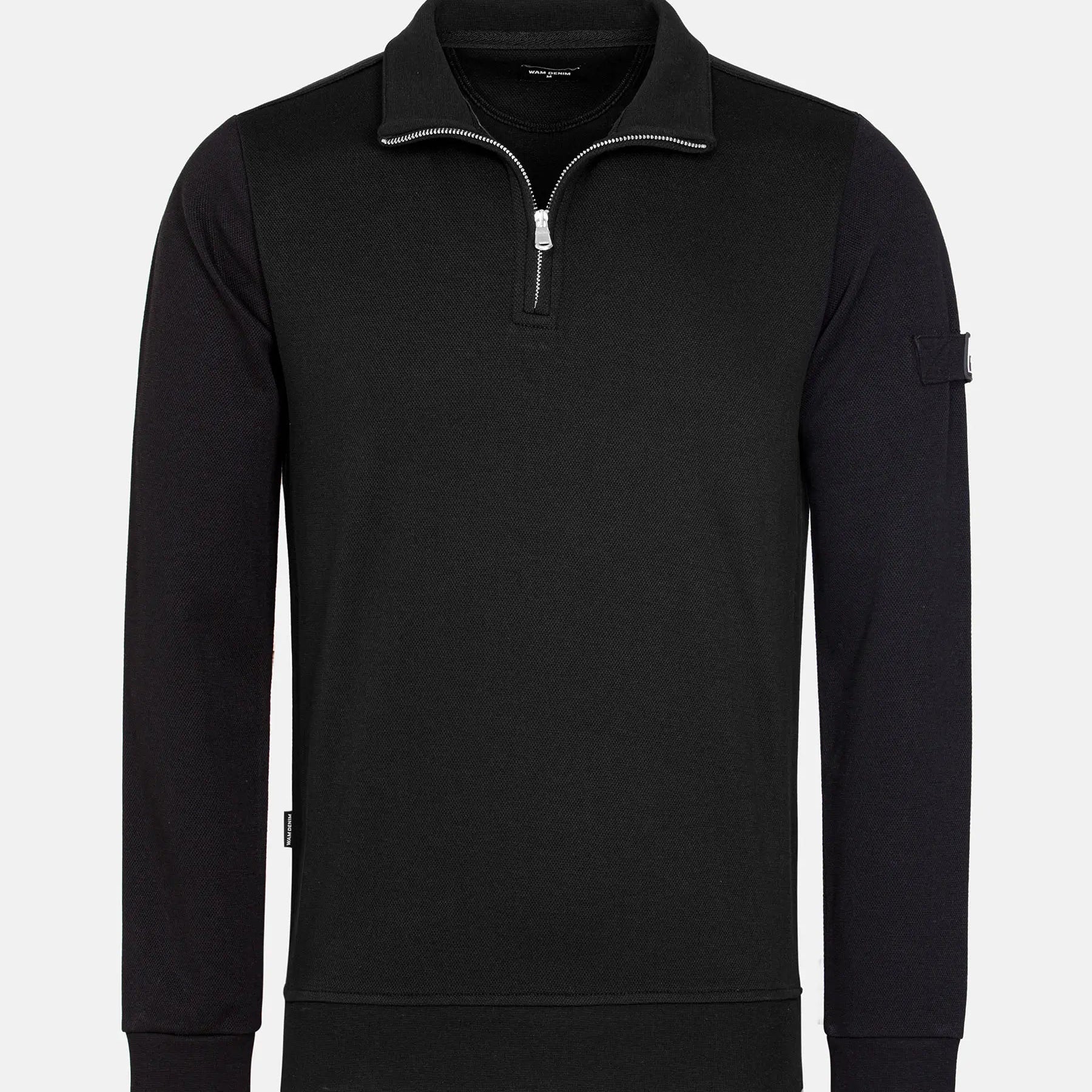 Black quarter-zip sweater with long sleeves and ribbed hem, casual knitwear – Wam Denim.