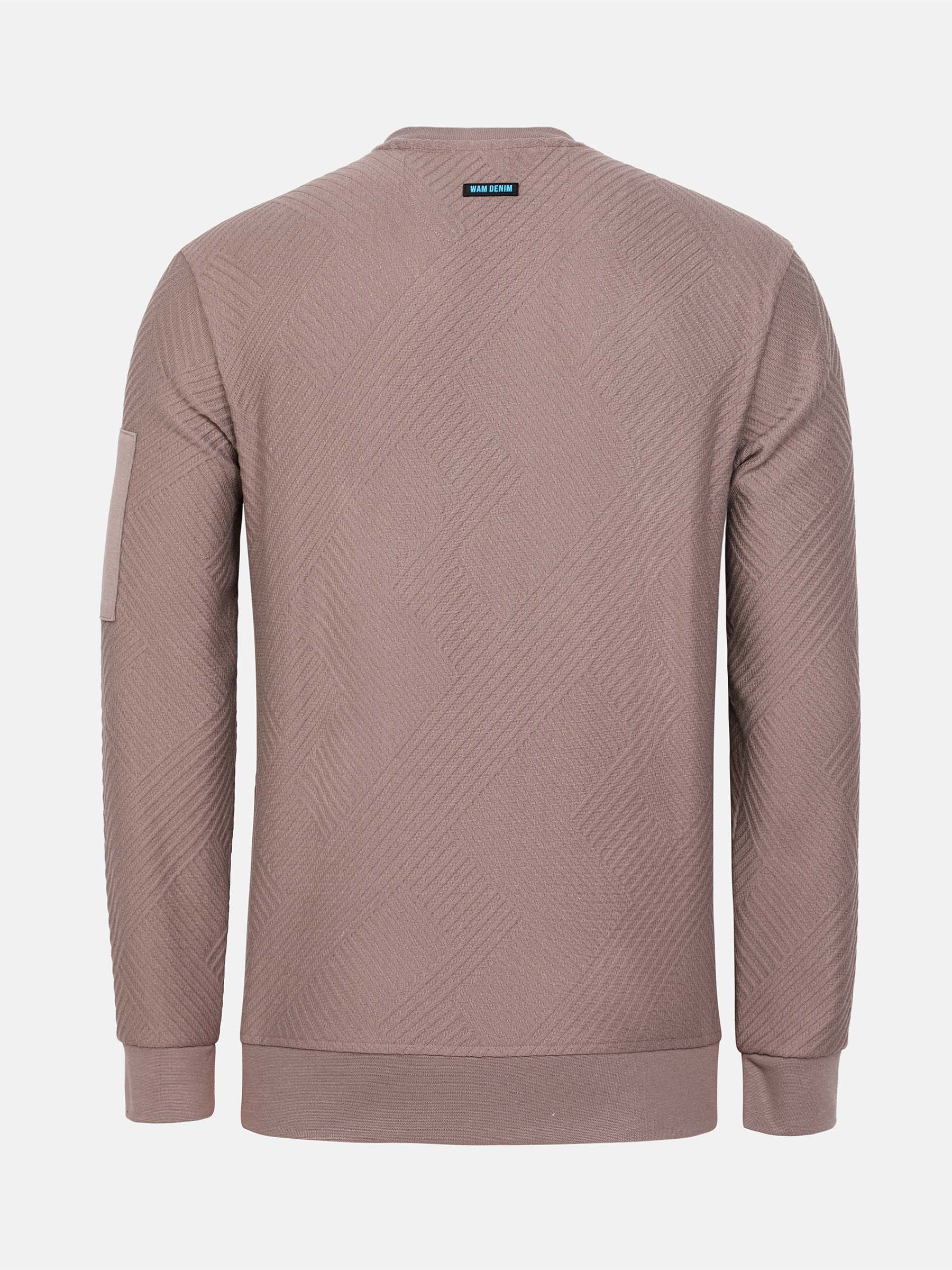 Back view of the textured sweater with diagonal pattern – Wam Denim.