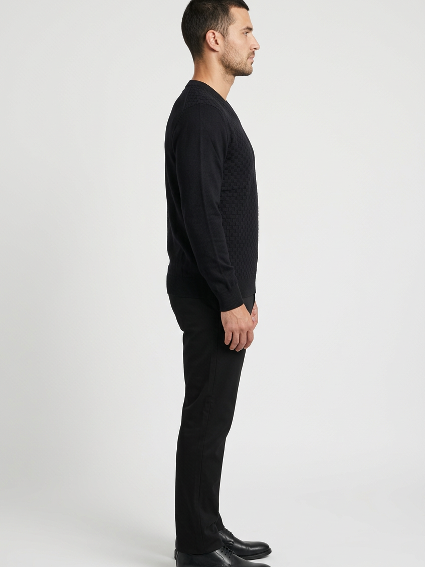 Pullover 76445 Forge Black right side model view