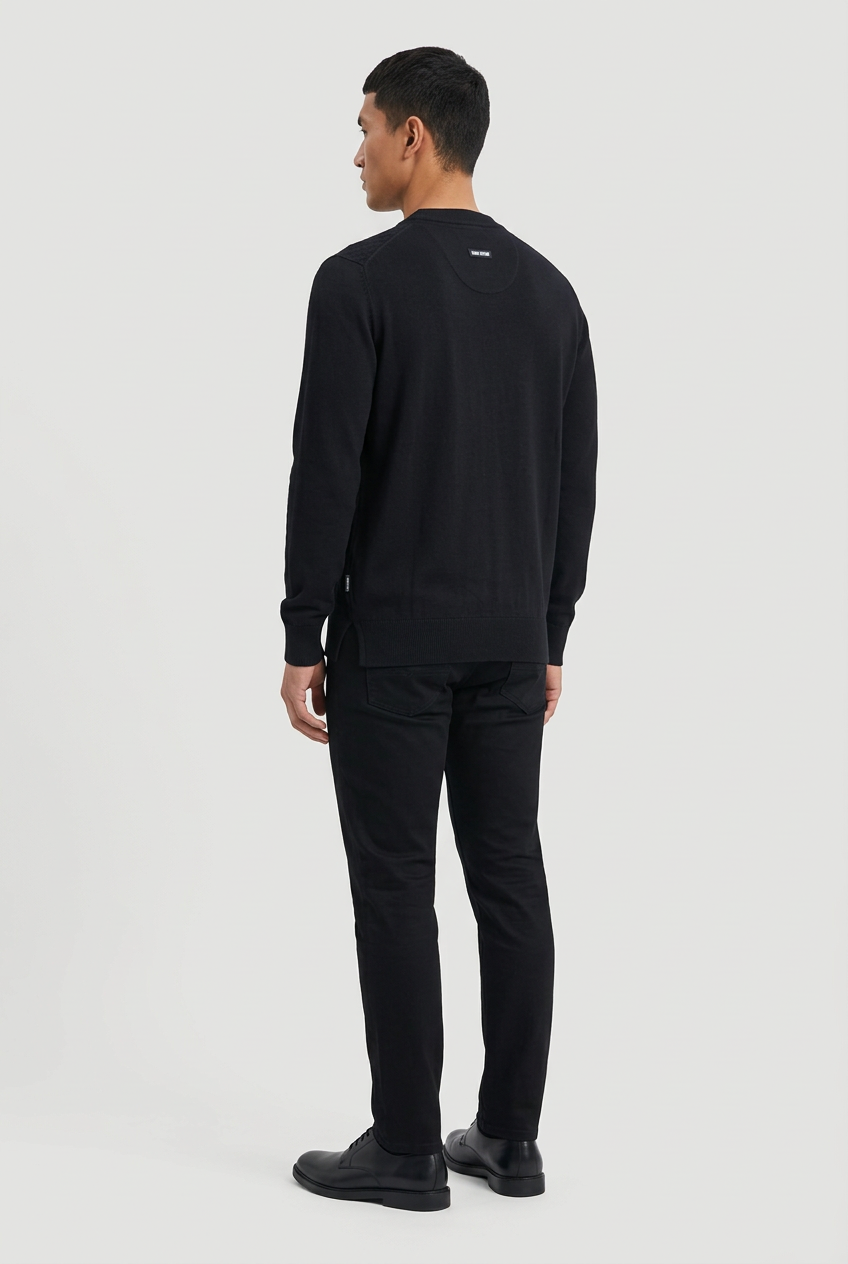 Pullover 76445 Forge Black back three-quarter model view