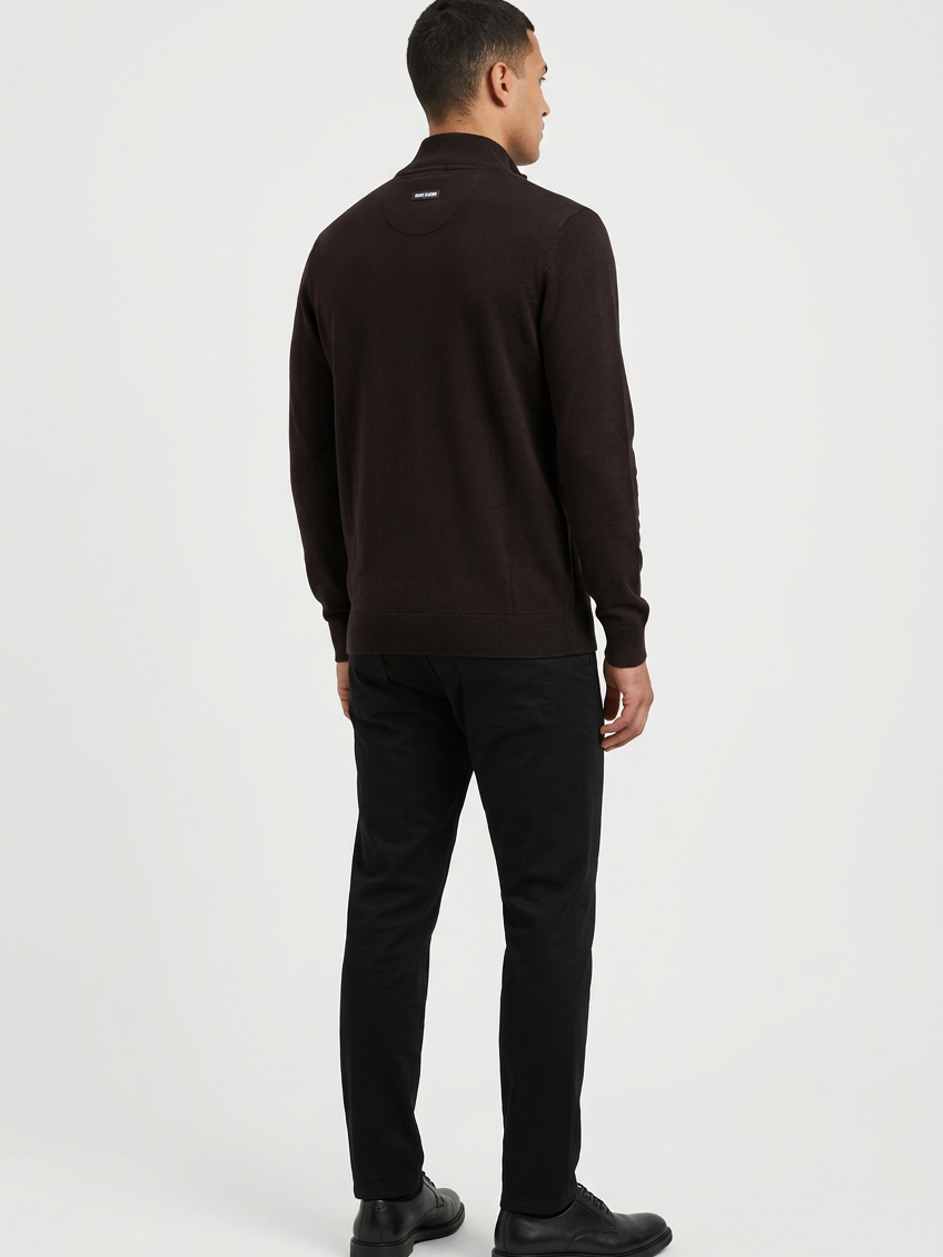 Pullover 76443 Mist Brown back three-quarter model view