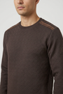 Sweater 76449 Thuron, texture and shoulder detail on model