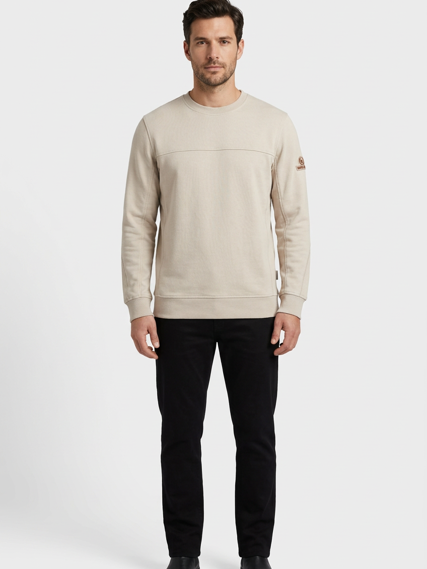 Onvik Beige sweater on model, front view
