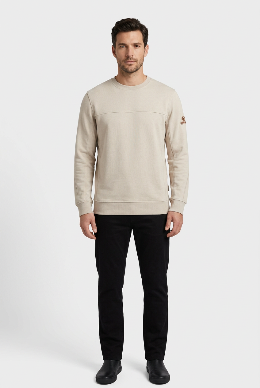 Onvik Beige sweater on model, front view