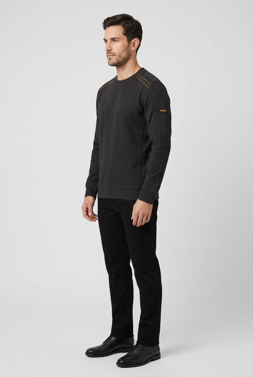 Daelor Black sweater on model, side view