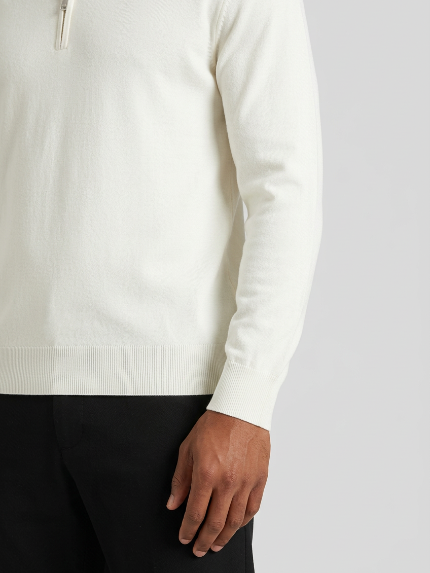 Pullover 76444 Sharp Off White knit cuff and hem detail