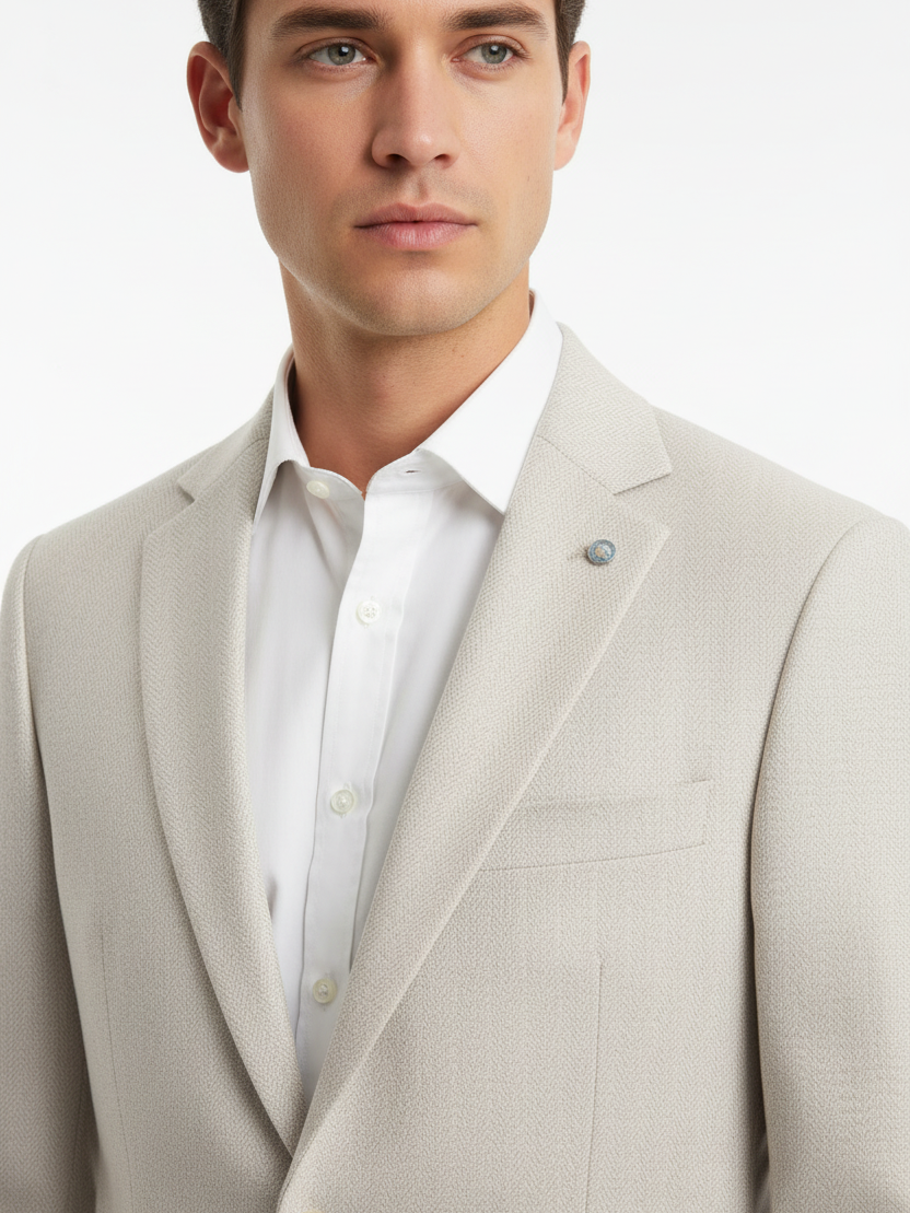 Wam Denim Corlan Light Beige Blazer – lapel and teal pin close-up