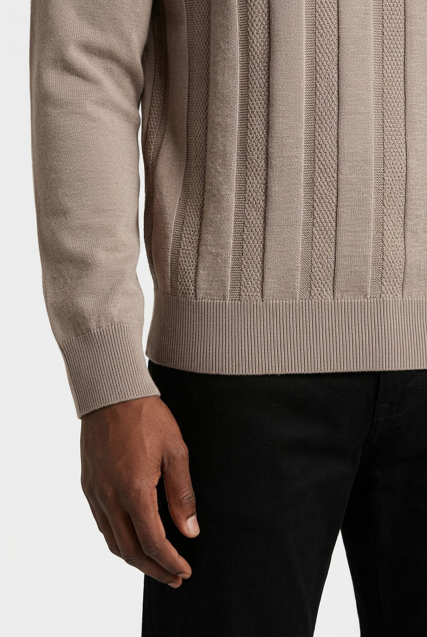 Pullover 76443 Mist Beige texture cuff and hem detail