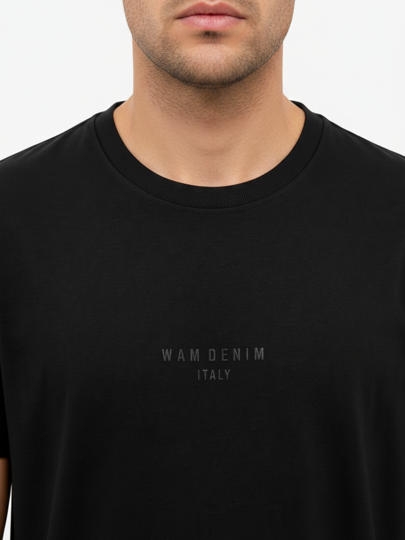 Wam Denim Cromer Black T-shirt – crew neck and tonal chest logo close-up