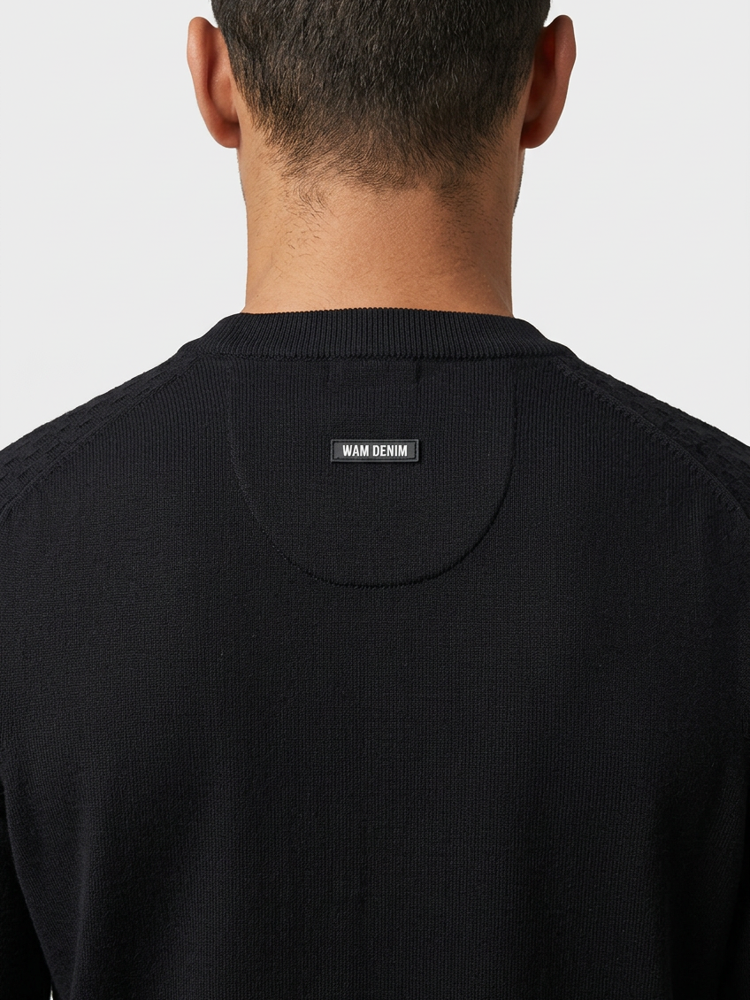 Pullover 76445 Forge Black back collar and badge detail