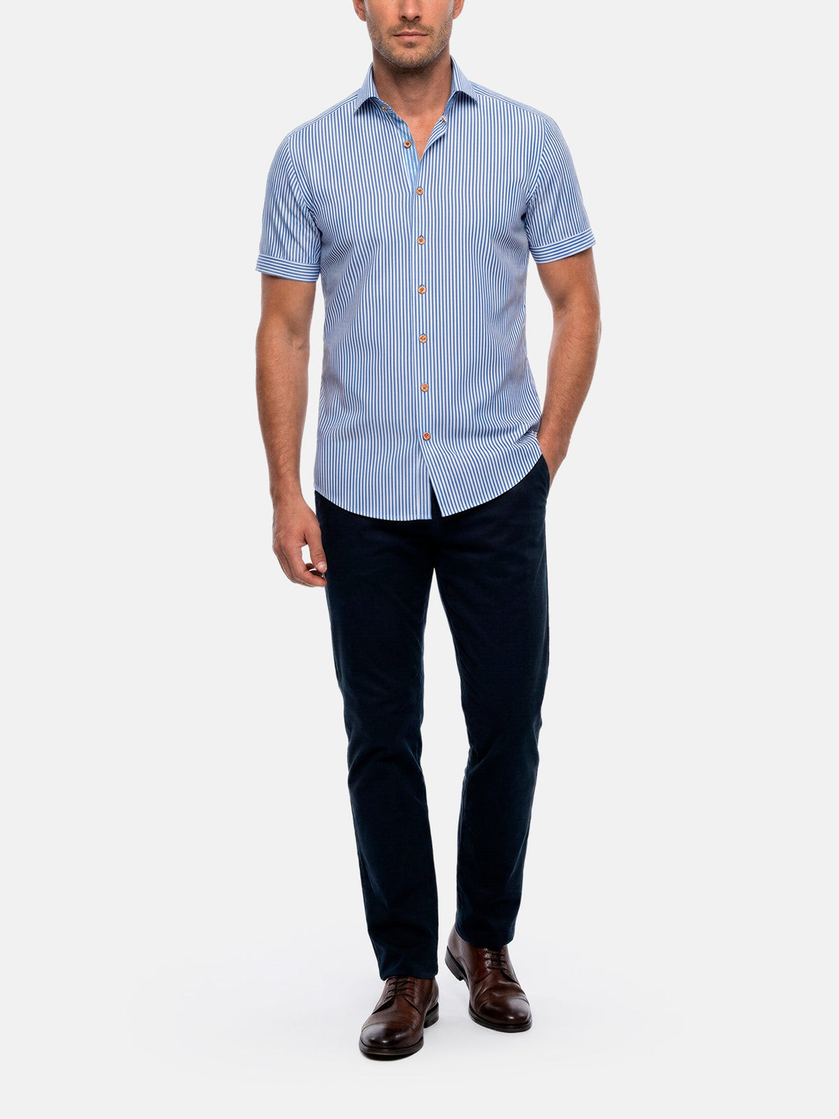 Das blaue Levi-Hemd